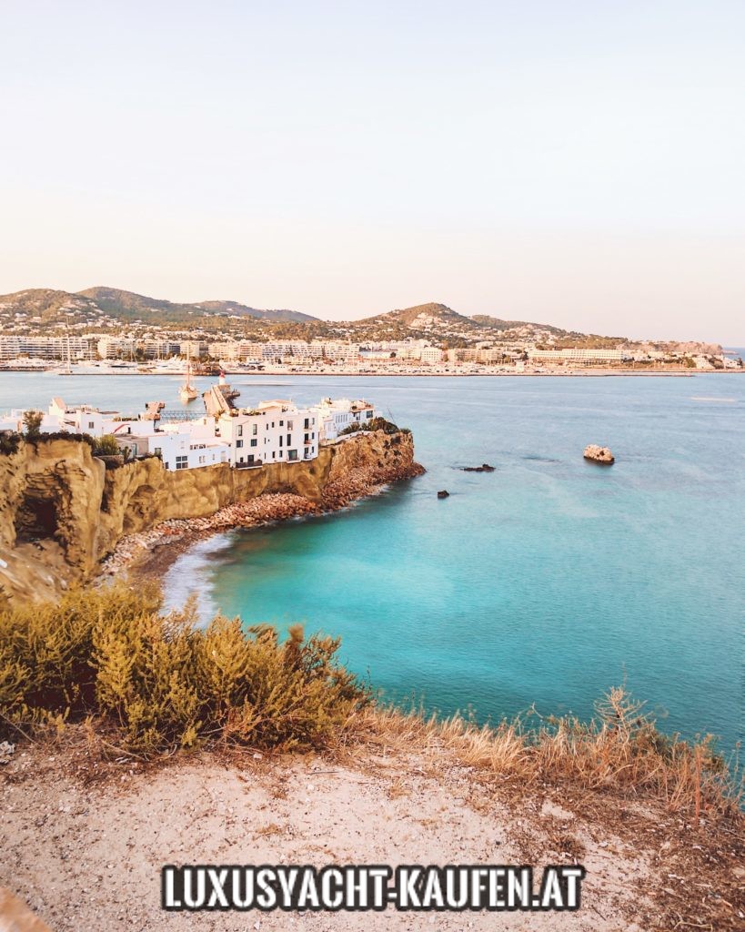 Luxusyacht mieten Ibiza